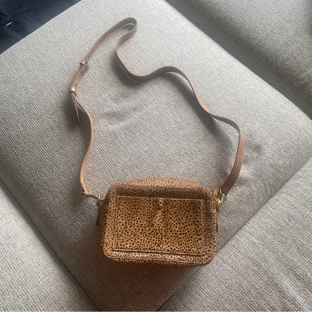 NWOT Madewell Animal Print Transport Camera Bag